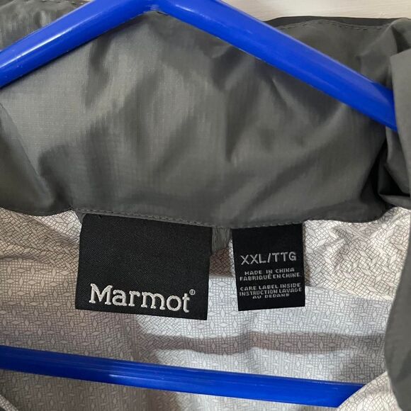 Marmot Men's XXL Waterproof Rain Jacket. - Picture 3 of 8